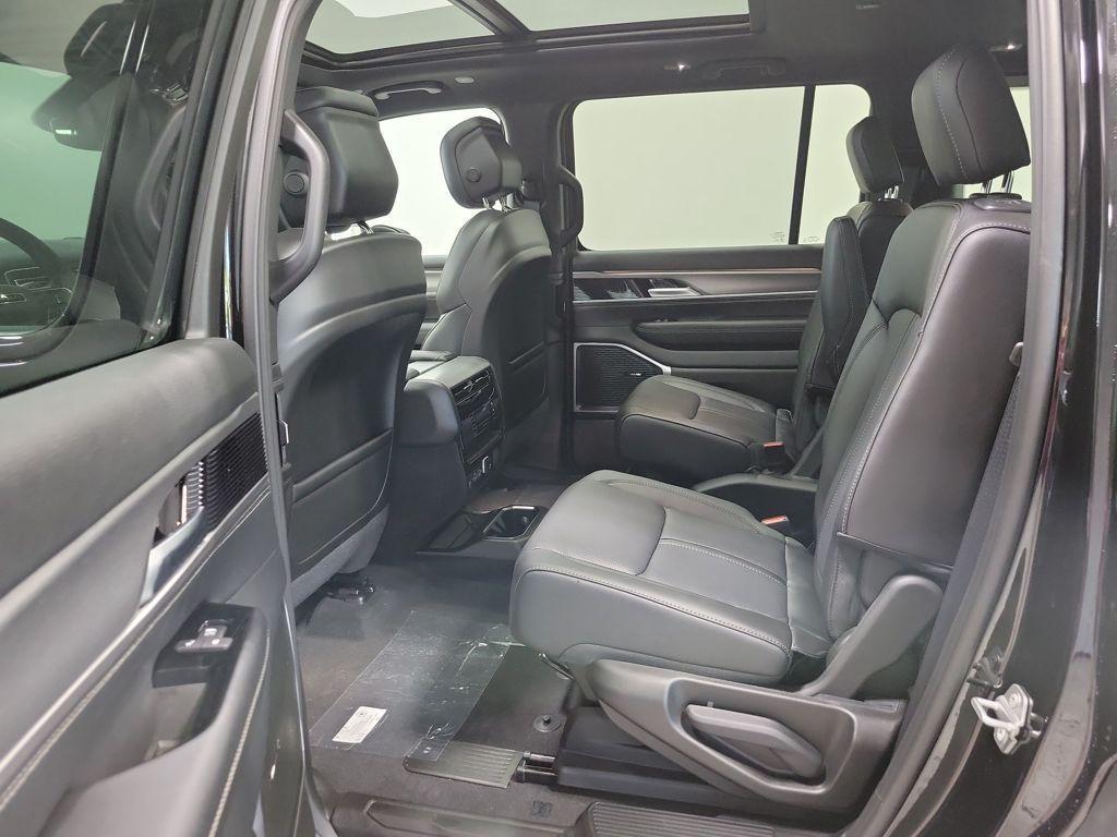 new 2025 Jeep Wagoneer car, priced at $71,938