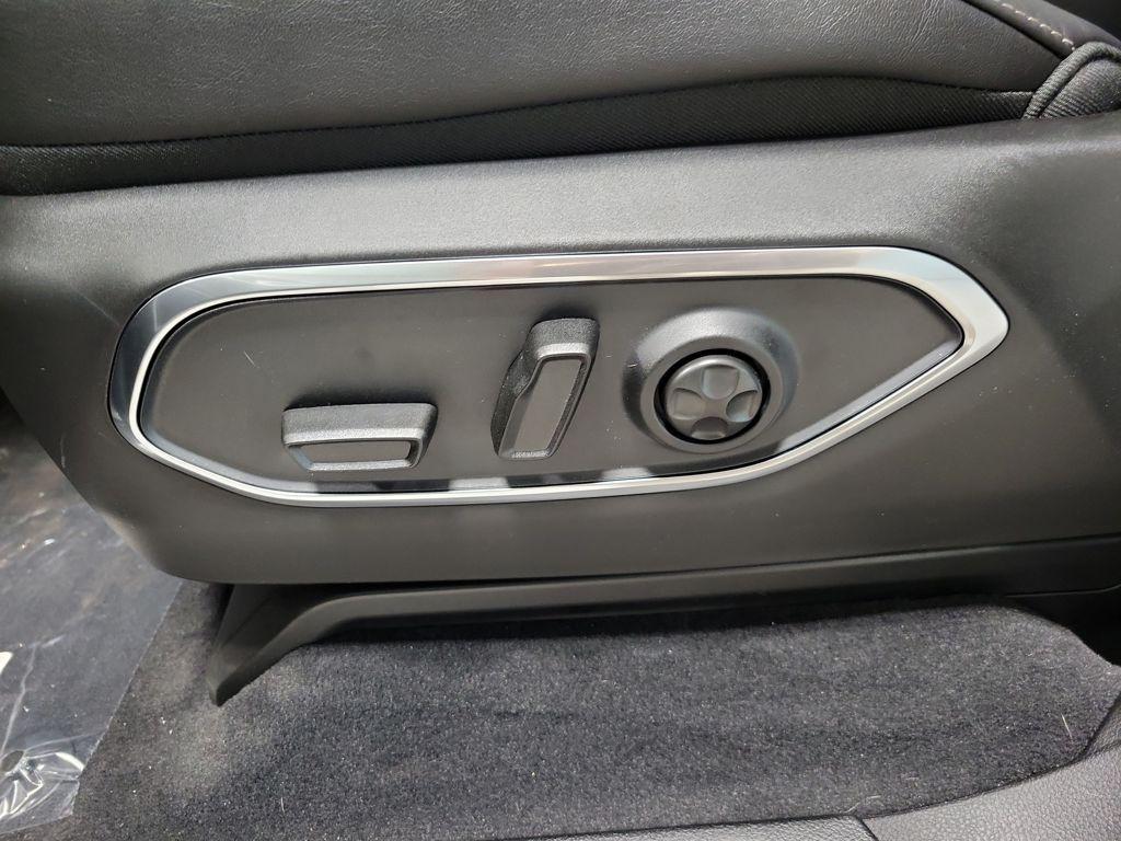new 2025 Jeep Wagoneer car, priced at $71,938