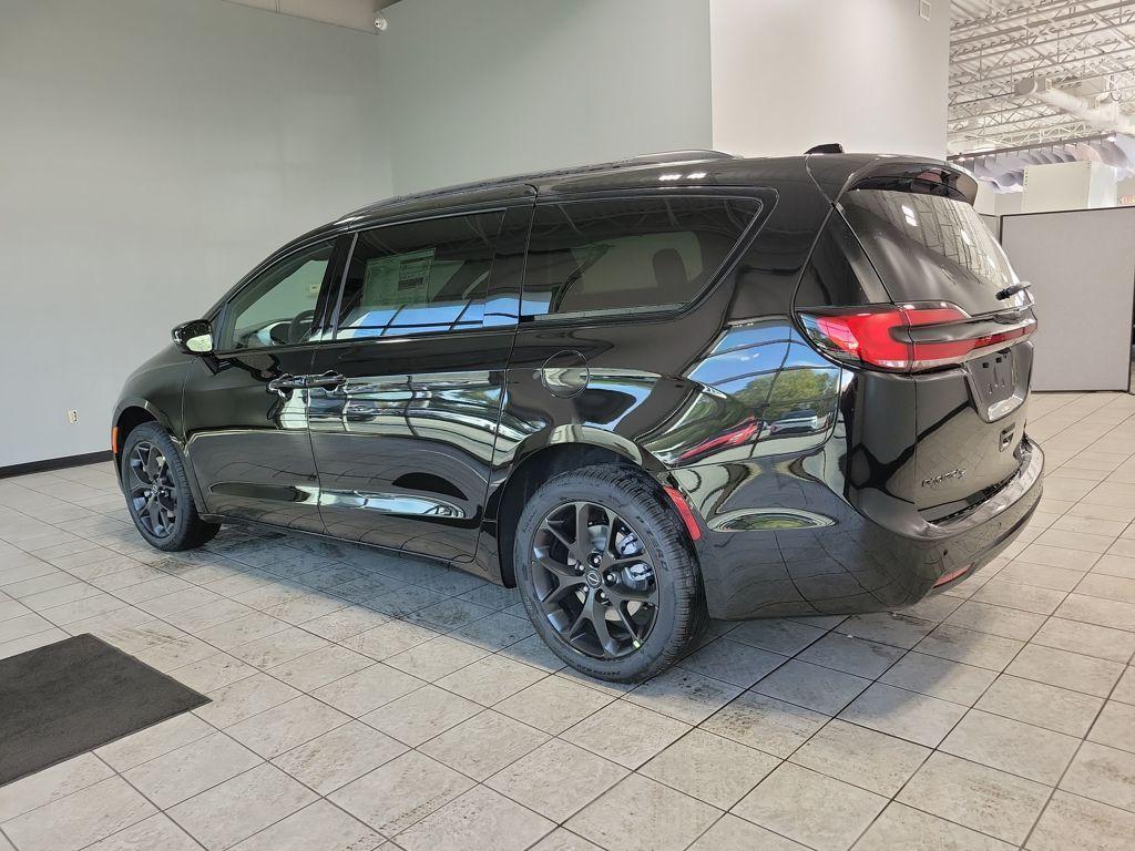 new 2026 Chrysler Pacifica car, priced at $54,785
