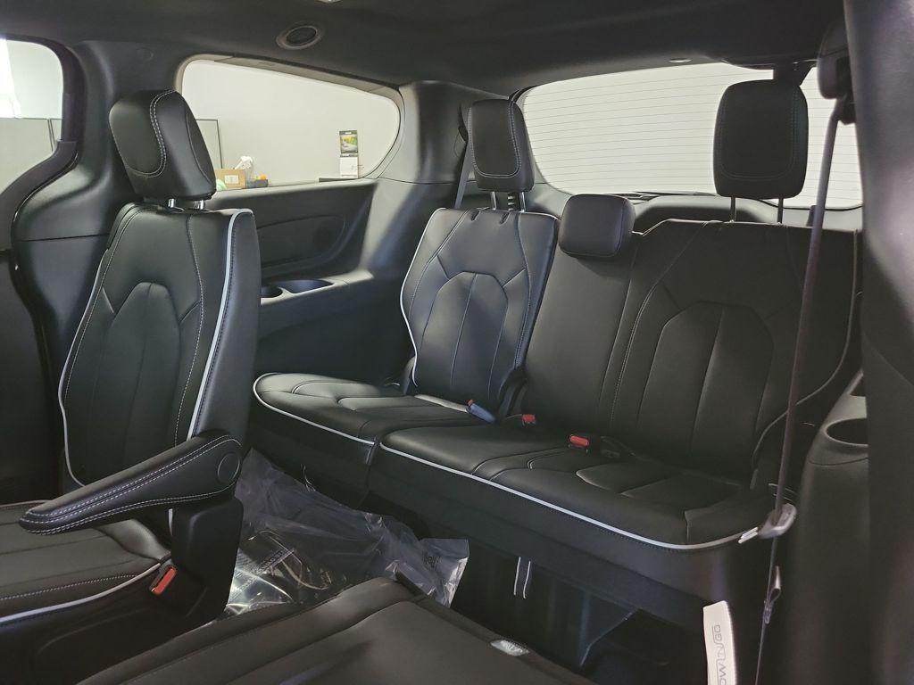 new 2026 Chrysler Pacifica car, priced at $54,785