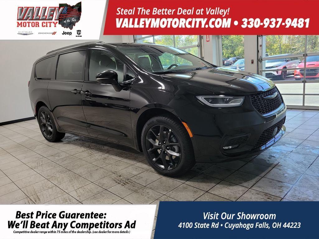 new 2026 Chrysler Pacifica car, priced at $54,785