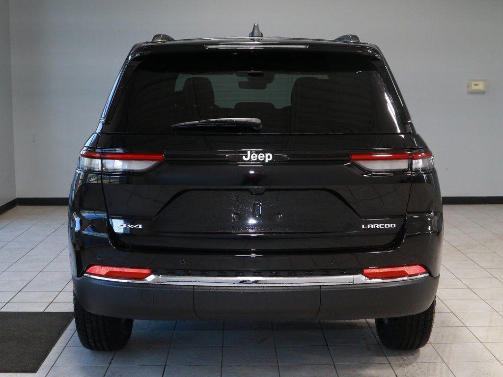 new 2025 Jeep Grand Cherokee car, priced at $39,986
