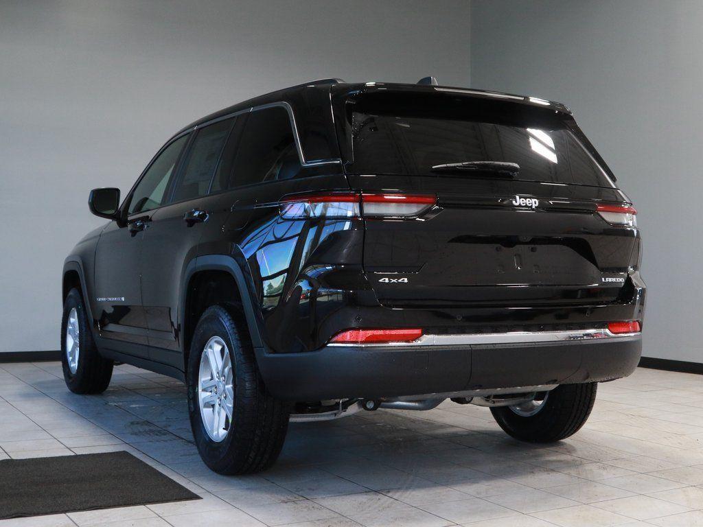 new 2025 Jeep Grand Cherokee car, priced at $39,986