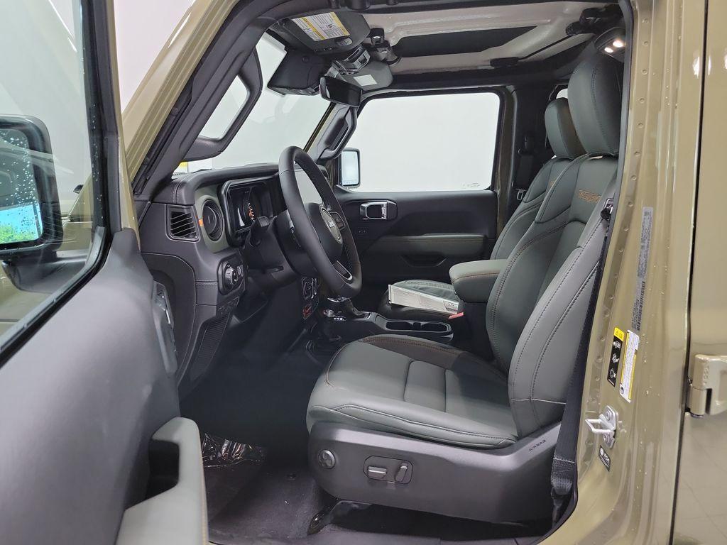 new 2025 Jeep Gladiator car, priced at $59,840
