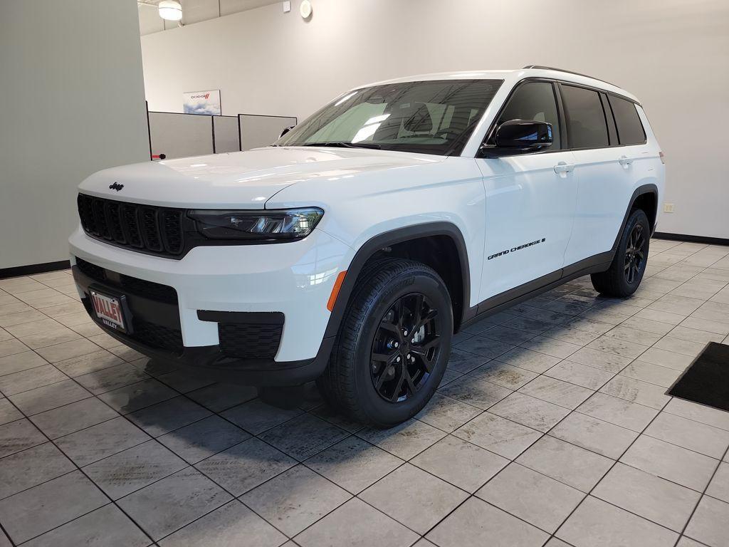 used 2024 Jeep Grand Cherokee L car, priced at $31,999