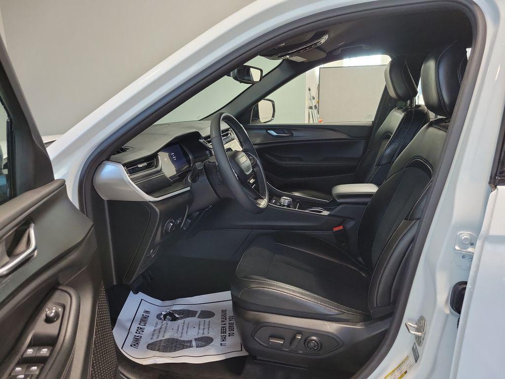 used 2024 Jeep Grand Cherokee L car, priced at $31,999
