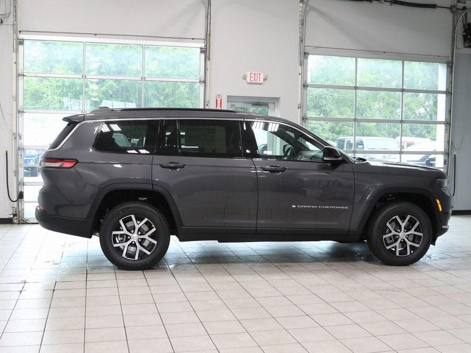 new 2024 Jeep Grand Cherokee L car, priced at $44,203