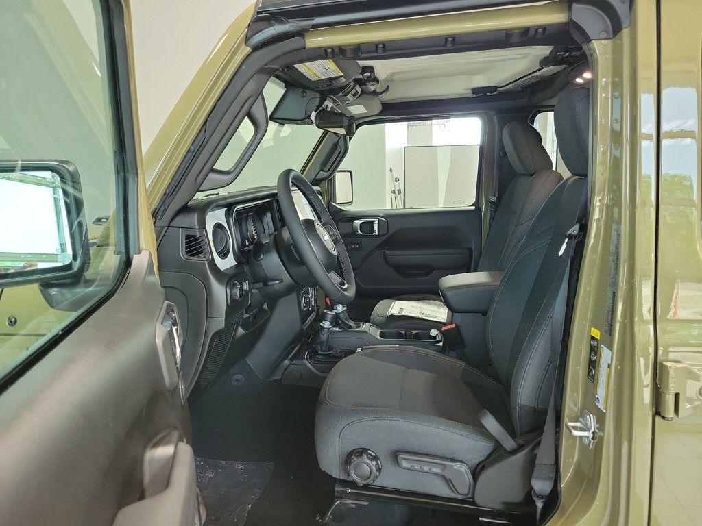 new 2025 Jeep Wrangler car, priced at $46,460