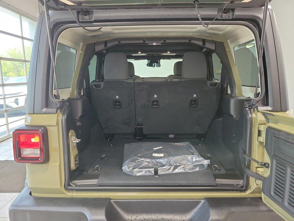 new 2025 Jeep Wrangler car, priced at $46,460