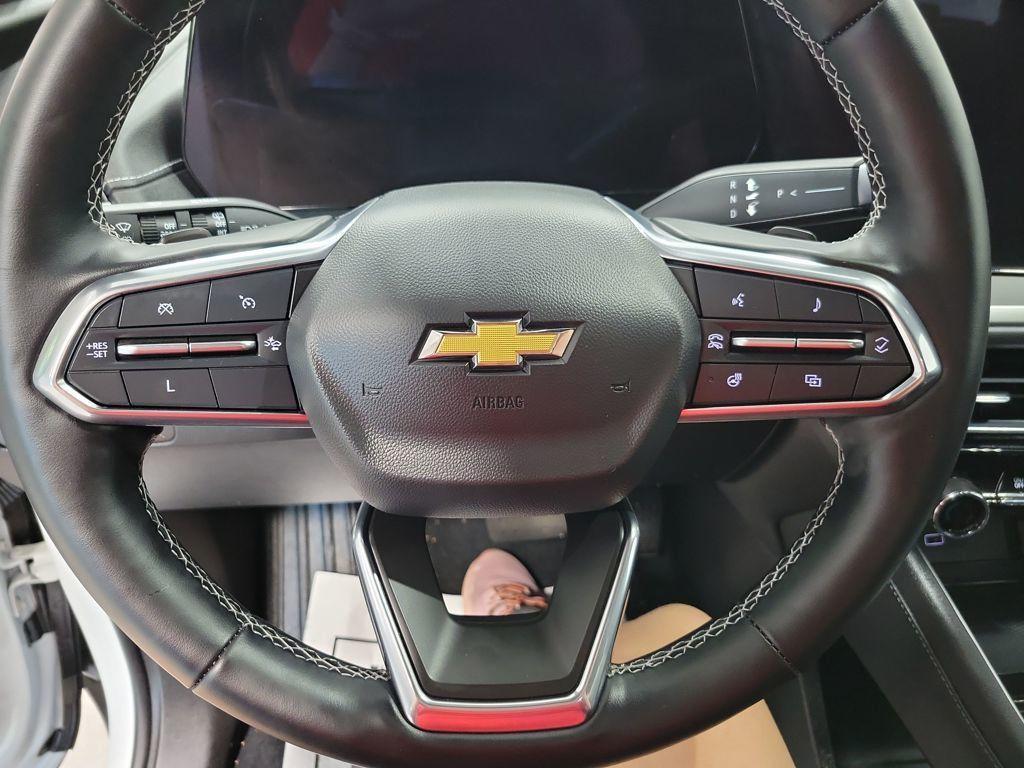 used 2024 Chevrolet Traverse car, priced at $34,799