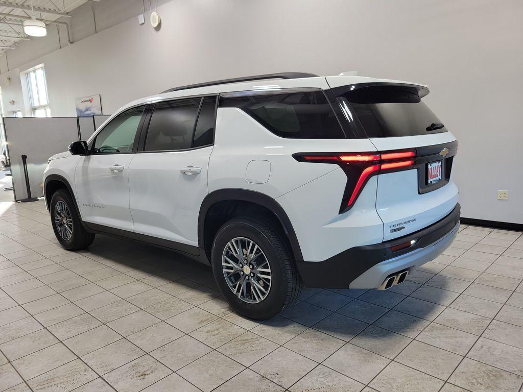 used 2024 Chevrolet Traverse car, priced at $34,799