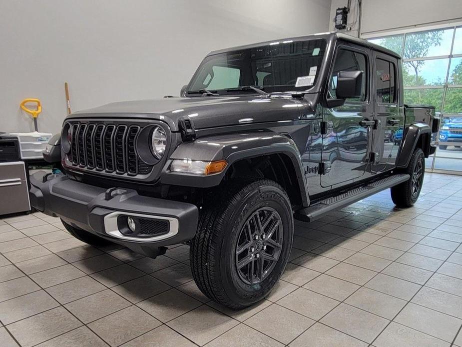 new 2024 Jeep Gladiator car, priced at $47,097