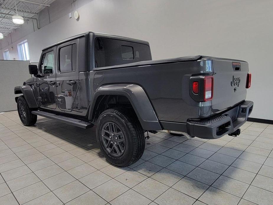 new 2024 Jeep Gladiator car, priced at $47,097