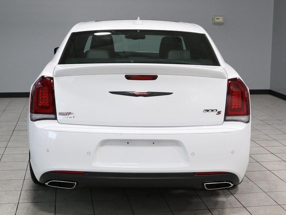 new 2023 Chrysler 300 car, priced at $44,572