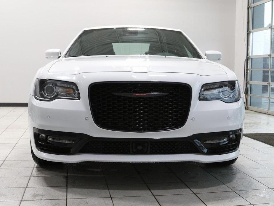 new 2023 Chrysler 300 car, priced at $44,572