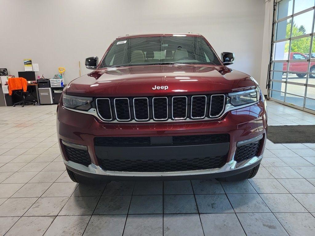 new 2025 Jeep Grand Cherokee L car, priced at $47,952