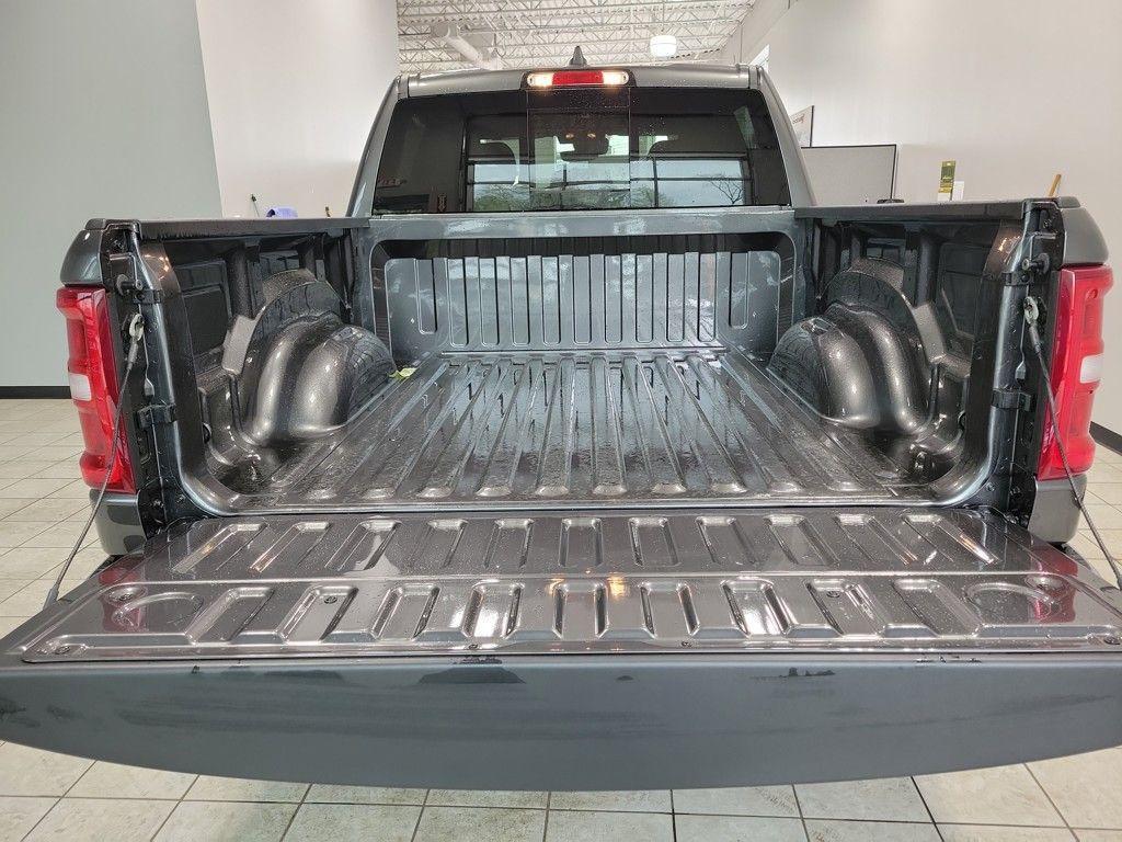 new 2025 Ram 1500 car, priced at $46,478