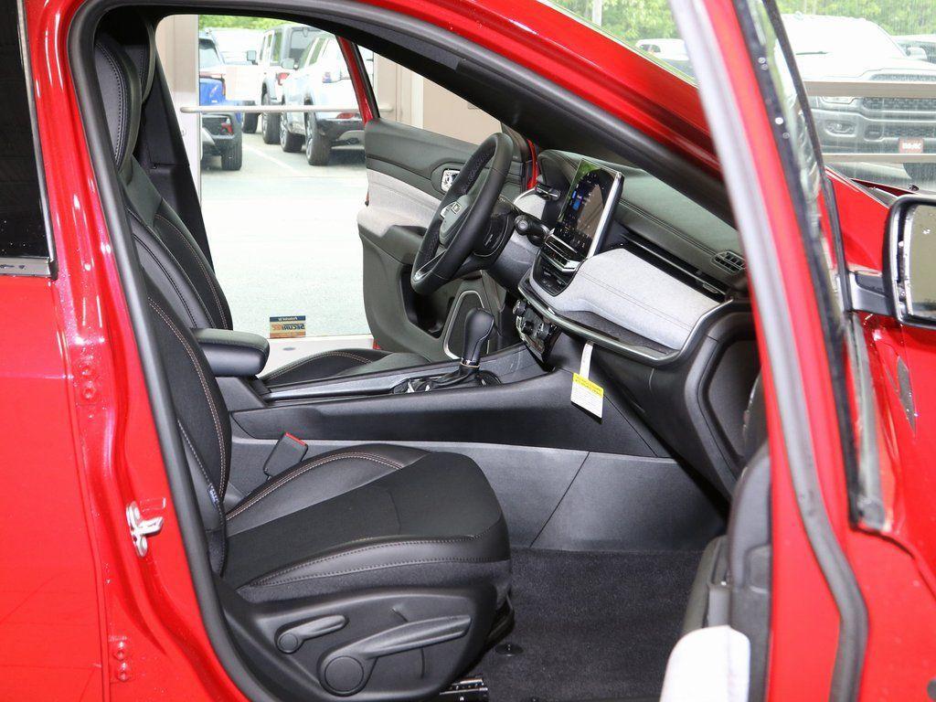 new 2023 Jeep Compass car, priced at $32,165