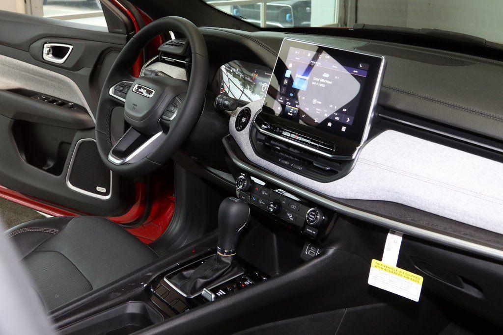 new 2023 Jeep Compass car, priced at $32,165