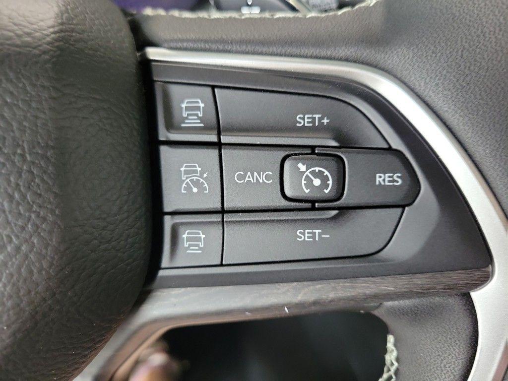 new 2025 Jeep Grand Cherokee L car, priced at $49,783