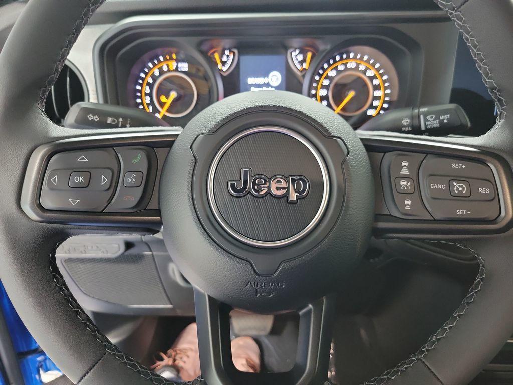 new 2026 Jeep Gladiator car, priced at $45,890