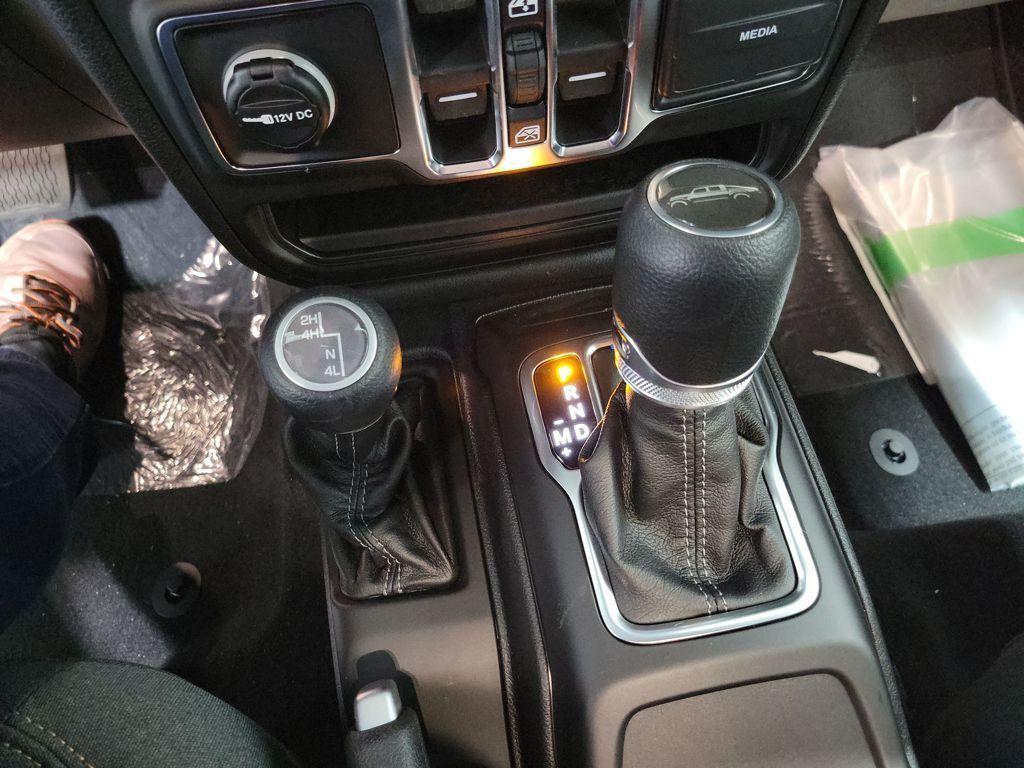 new 2026 Jeep Gladiator car, priced at $45,890