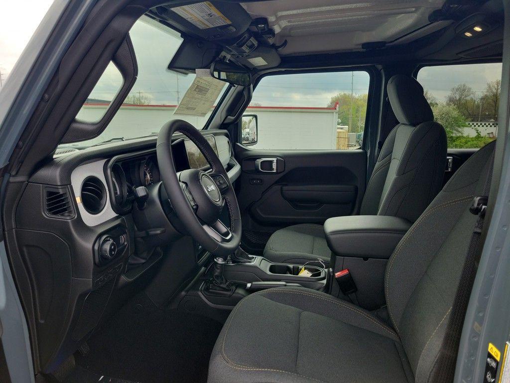 new 2025 Jeep Gladiator car, priced at $50,813
