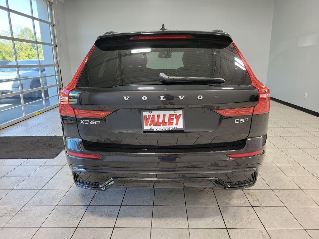 used 2025 Volvo XC60 car, priced at $36,999