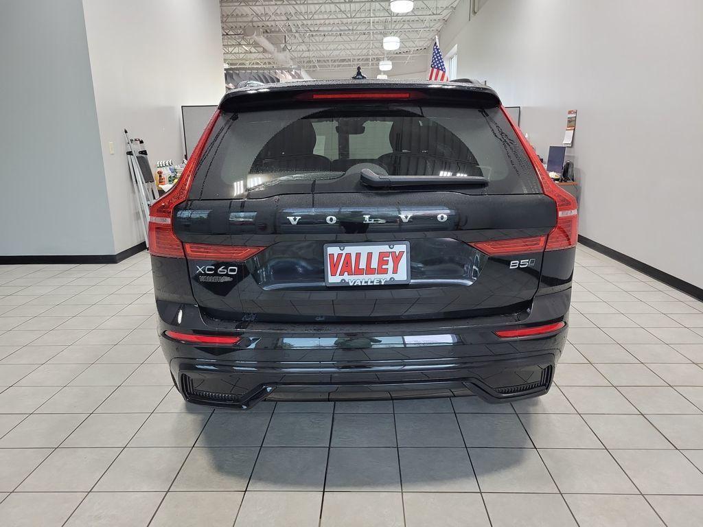 used 2025 Volvo XC60 car, priced at $35,899