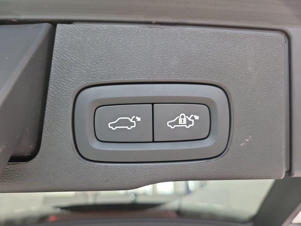 used 2025 Volvo XC60 car, priced at $35,899