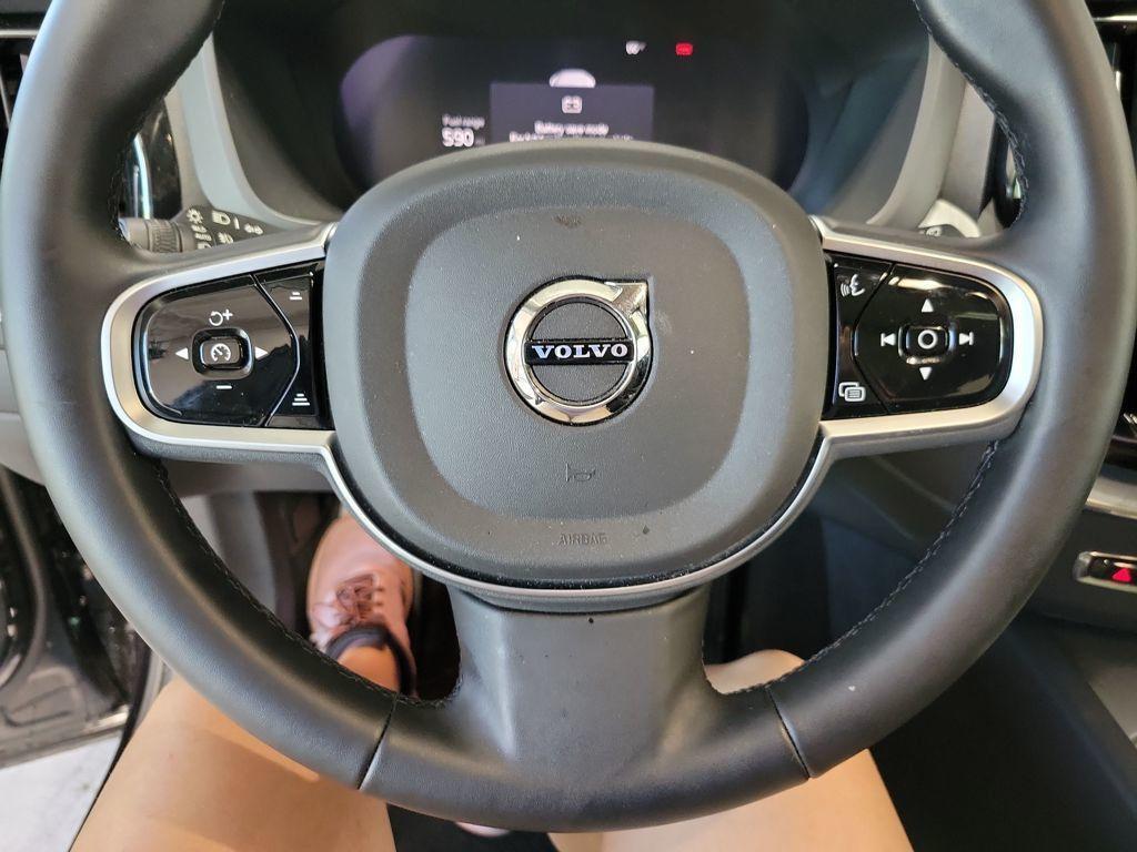 used 2025 Volvo XC60 car, priced at $36,999