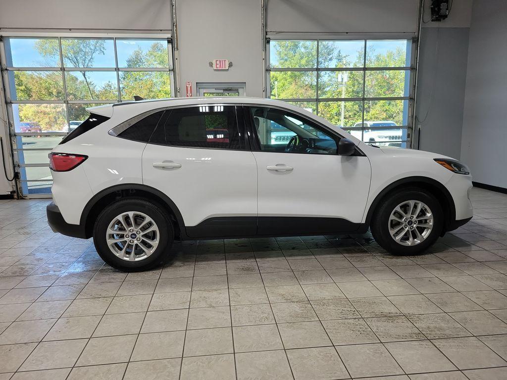 used 2022 Ford Escape car, priced at $21,999