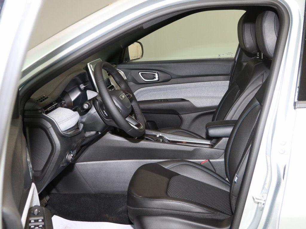 new 2025 Jeep Compass car, priced at $30,168