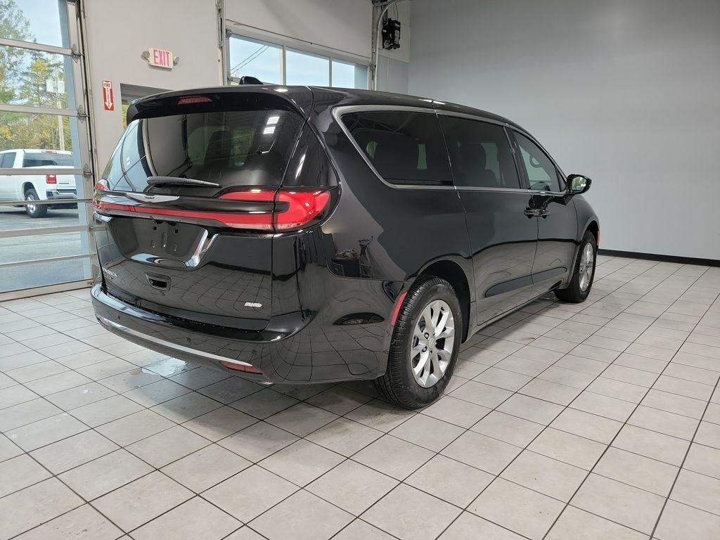new 2026 Chrysler Pacifica car, priced at $45,360