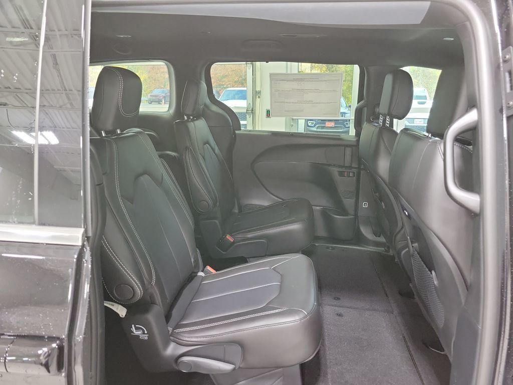 new 2026 Chrysler Pacifica car, priced at $45,360