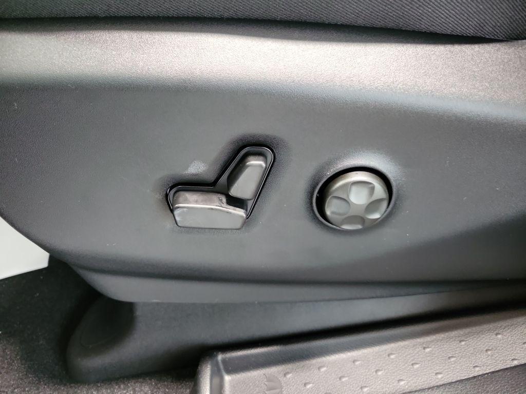 new 2026 Chrysler Pacifica car, priced at $45,360