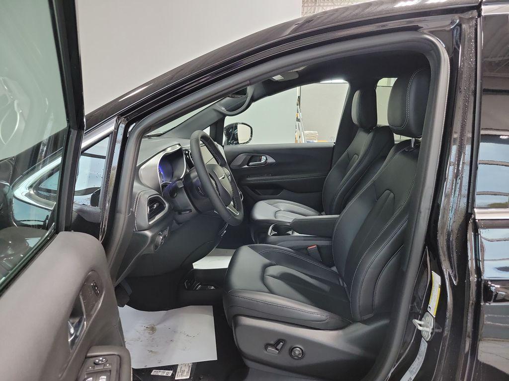 new 2026 Chrysler Pacifica car, priced at $45,360
