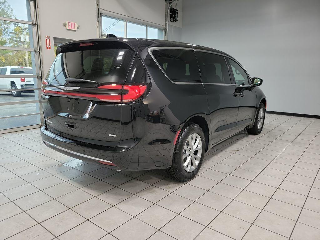 new 2026 Chrysler Pacifica car, priced at $45,360