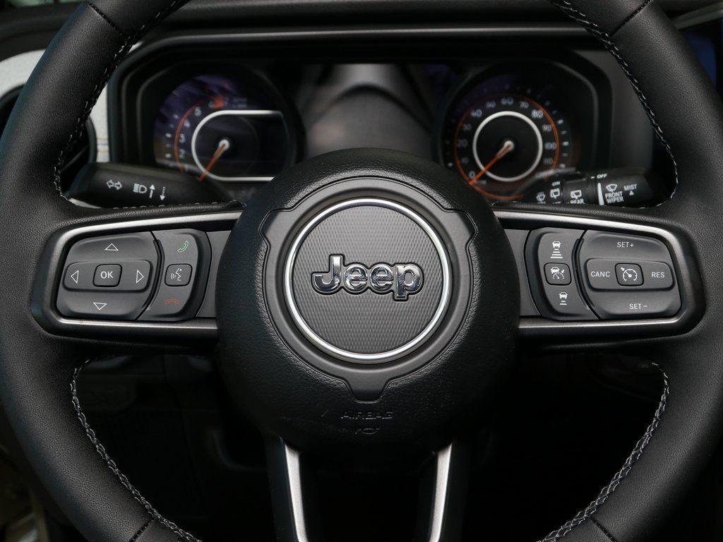 new 2025 Jeep Wrangler car, priced at $47,917