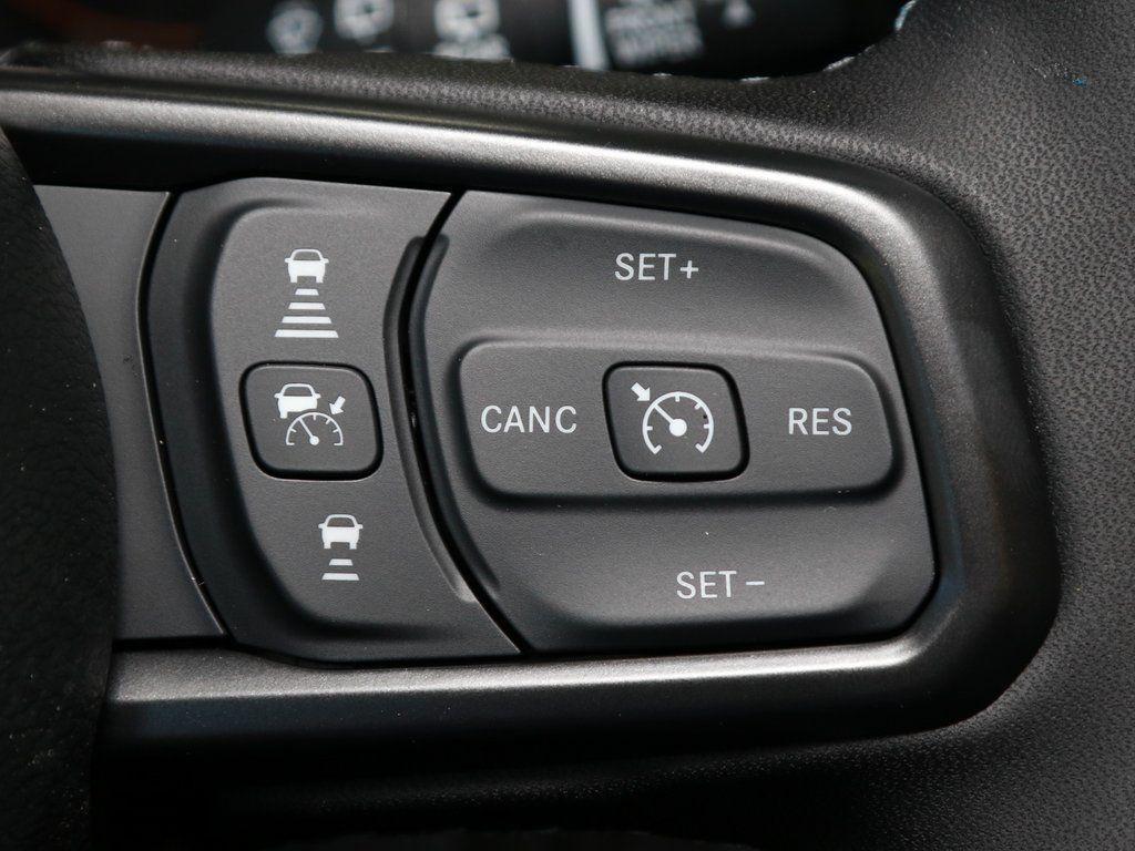 new 2025 Jeep Wrangler car, priced at $47,917