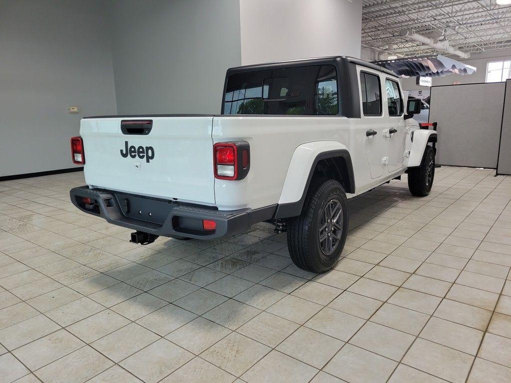 new 2025 Jeep Gladiator car, priced at $44,709