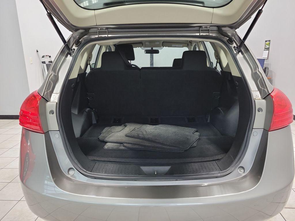 used 2014 Nissan Rogue Select car, priced at $10,999