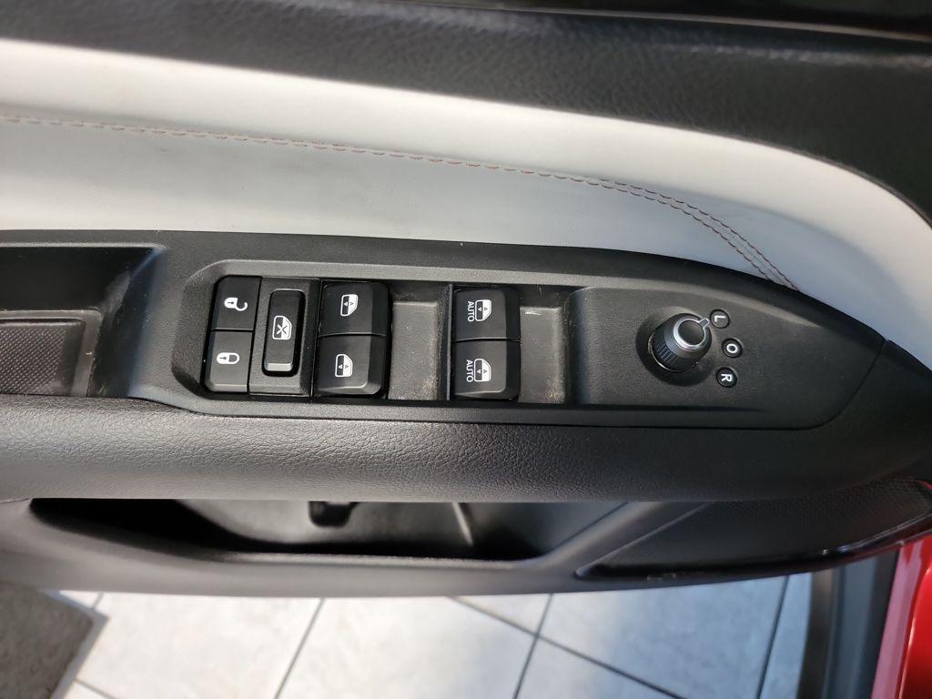used 2025 Jeep Compass car, priced at $27,999