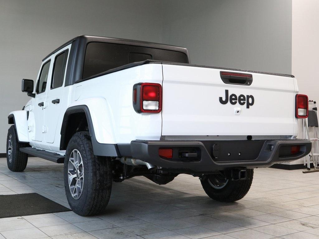 new 2024 Jeep Gladiator car, priced at $46,347