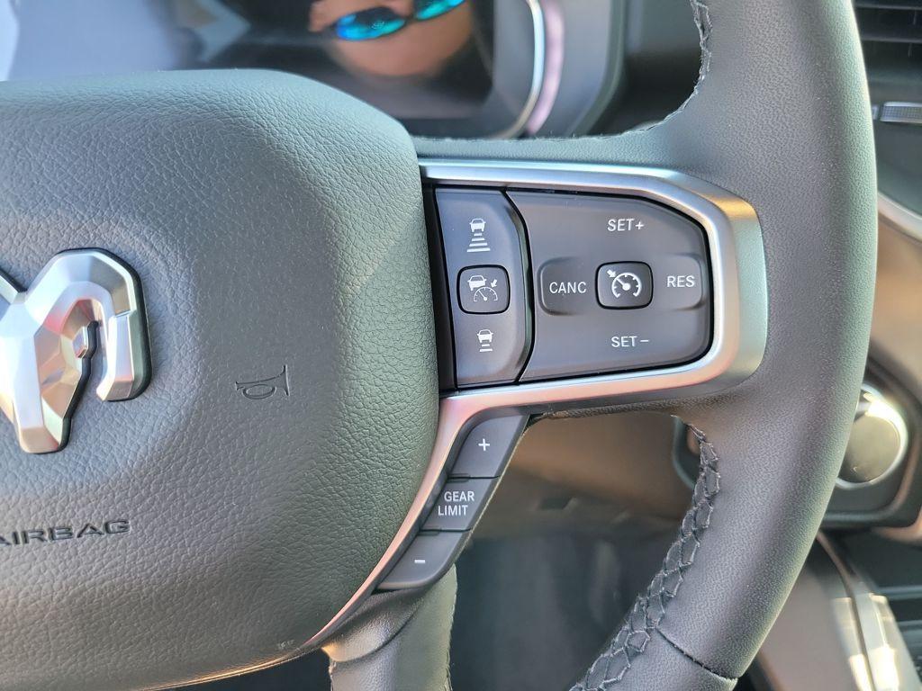 new 2025 Ram 1500 car, priced at $47,121