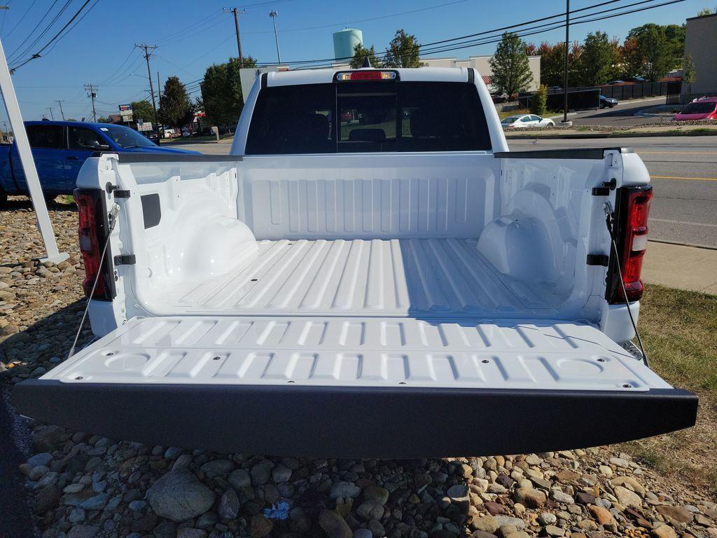 new 2025 Ram 1500 car, priced at $47,121