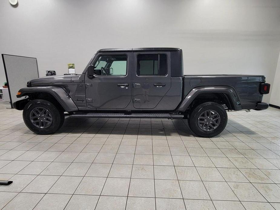 new 2024 Jeep Gladiator car, priced at $41,546