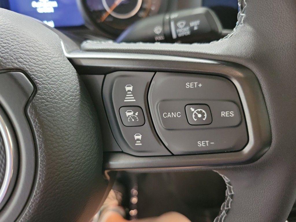 new 2025 Jeep Gladiator car, priced at $46,146