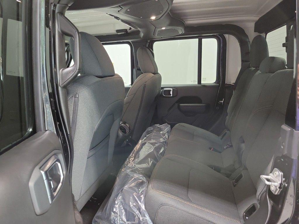 new 2025 Jeep Gladiator car, priced at $46,146