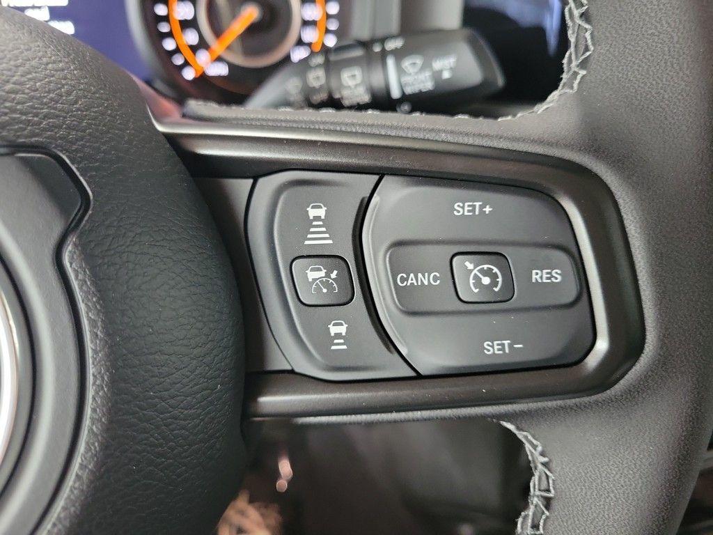 new 2025 Jeep Wrangler car, priced at $41,792
